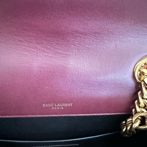 YSL Saint Laurent Medium Vicky Crossbody Bag - Picture 6 of 11